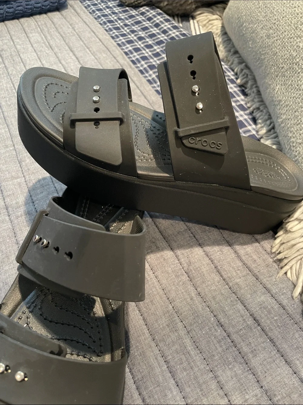 Crocs LiteRide Adjustable Width Platform Slide Sandals in Black 7W
